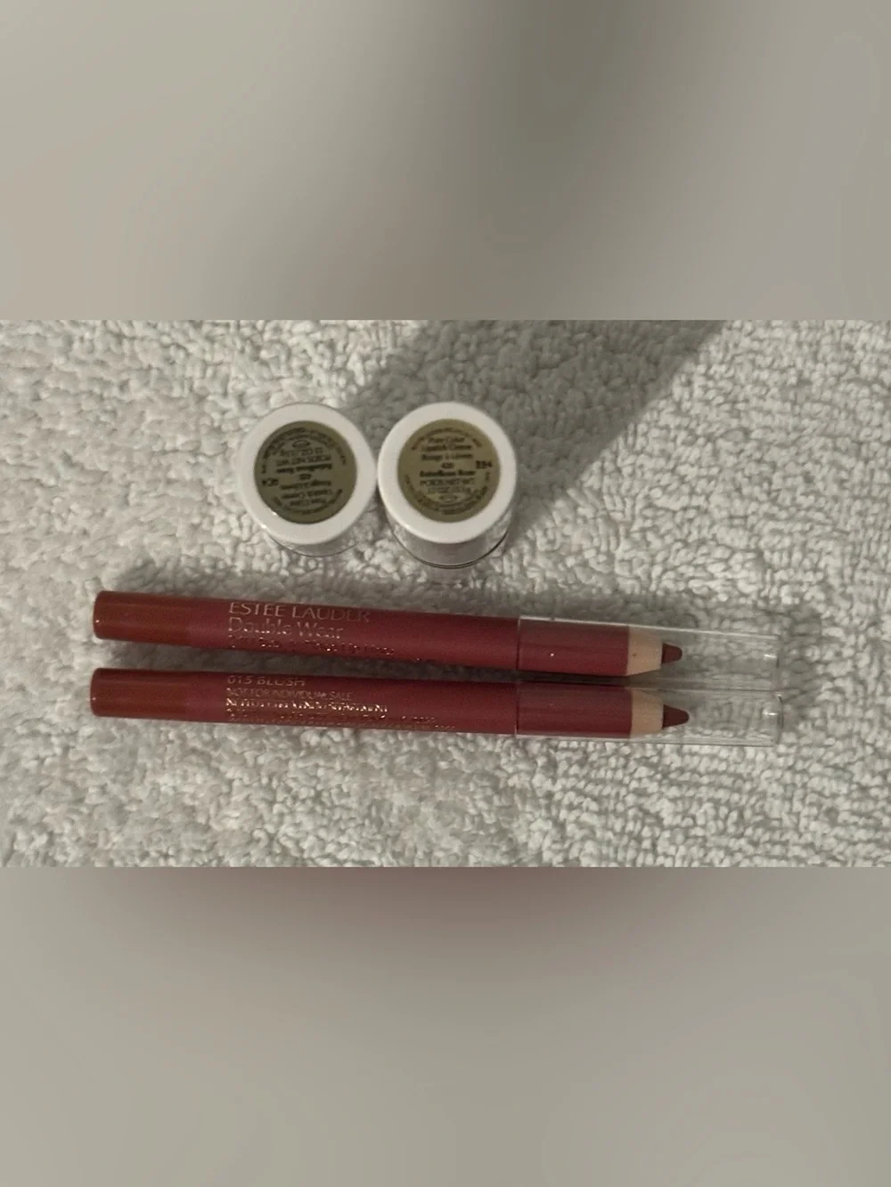 Estee Lauder Revitalizing Skincare & Lip Bundle with Blue Royale Cosmetic Bags